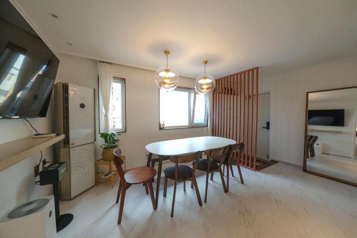 Awesom Bliss Apartment